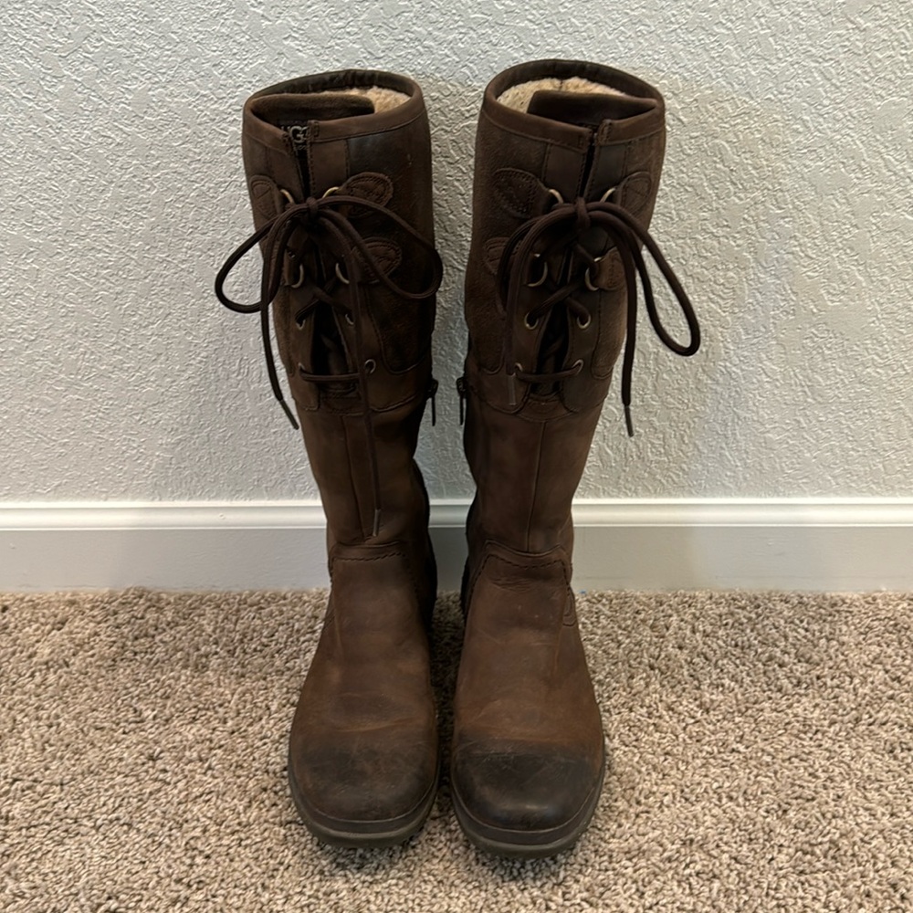 UGG Elsa Lace-Up Tall Comfort Riding Boots Size 8.5